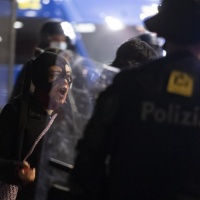 La polizia: «Fermati e controllati tutti i manifestanti»