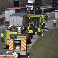 Si cappotta in A2: traffico bloccato