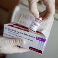AstraZeneca, stop anche in Svezia