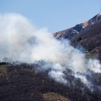 Vasto incendio nell'Alto Malcantone