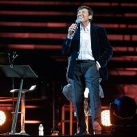 Gianni Morandi è a casa: «Non bevevo un bicchiere di vino da un mese...»