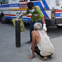 «L'ho aiutato io ad acquistare l'ossigeno sul mercato nero»