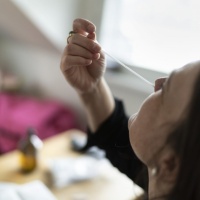Un terzo degli svizzeri è già stato contagiato