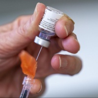 Via il brevetto ai vaccini? Bourla (Pfizer): «Per nulla» favorevole