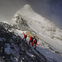 Covid: la Cina creerà una «linea di separazione» in cima all'Everest