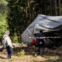 Quei “forchettoni” che forse nascondevano un problema con il cavo