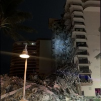 Crolla un palazzo a Miami Beach: «È stato prima come una bomba e poi come un terremoto»