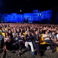 Da questa sera Piazza Grande si riaccende nel nome del cinema