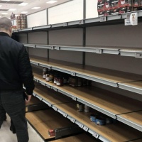 Brexit, Covid e scaffali vuoti. Finisce l'era degli acquisti compulsivi