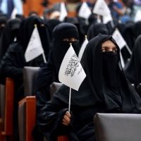 Per le donne afghane l'università in classi separate (e con il velo)
