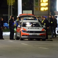 È salva la 22enne, giallo sul fucile