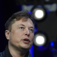 Elon Musk ha venduto azioni Tesla per 5 miliardi