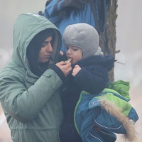 Intrappolati al confine senza via d'uscita: «Bevevamo dalle pozzanghere»