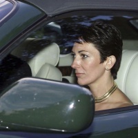 Minorenni reclutate per Epstein? Ghislaine Maxwell a processo