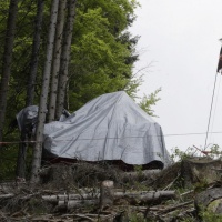 Si spengono i riflettori sul piccolo Eitan. Dopo 84 giorni è tornato a casa