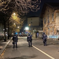 «Ci riprendiamo il Molino». E arriva la polizia in tenuta antisommossa