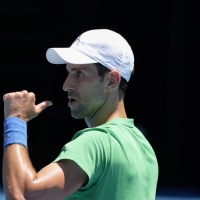 Caos Djokovic, si continua a riflettere: Nole intanto "partecipa" al sorteggio