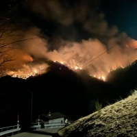 Brucia il Gambarogno, evacuato Indemini