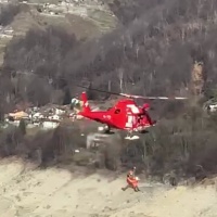 Bloccato a lungo nella melma della Verzasca: «Non entrateci»
