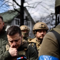 «È l'Olocausto del nuovo millennio», Zelensky in visita a Bucha
