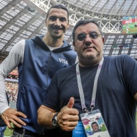 Mino Raiola non è morto, ma è gravissimo