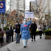 Ondata di test a Shanghai