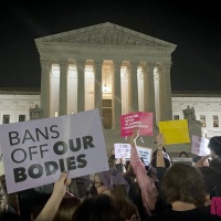 La Corte Suprema vota per abolire il diritto all'aborto