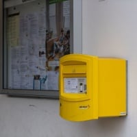 Negli uffici postali si pagherà solo con carta?