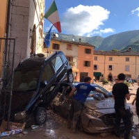 La pioggia di sei mesi in un pomeriggio