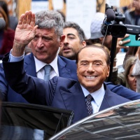 «Zelensky ha triplicato gli attacchi nel Donbass», nuovo scivolone di Berlusconi