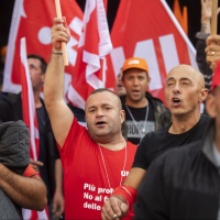Falliti i negoziati, l'edilizia continuerà a protestare