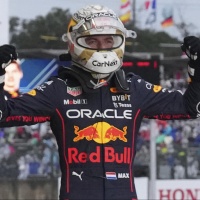Pioggia battente e colpi di scena: Verstappen campione del mondo!