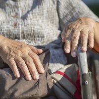 «C'è chi è morto con 38,8 di febbre senza mai essere stato testato»