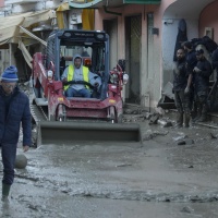 Otto morti a Ischia. Si cercano i dispersi sotto la frana e in mare
