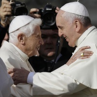 La «leggenda» dei due papi proseguirà?
