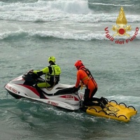 Almeno trenta persone morte su una spiaggia in Calabria