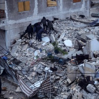 Violento terremoto in Turchia e Siria: oltre 700 morti