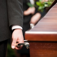 Troppi funerali per Coltamai, Robbiani rincara la dose: «Il Municipio mente»