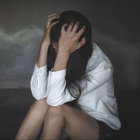 Molestata alla festa calcistica: «Un branco che ha dato sfogo agli istinti più bassi»