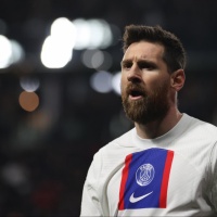 Niente stipendio, niente partite, niente allenamenti: Messi sospeso 2 settimane