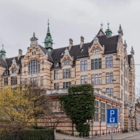 Un cadavere a scuola