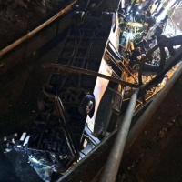 Bus precipita dal cavalcavia: 21 i morti, tra cui due bambini