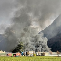Grosso incendio nella zona industriale
