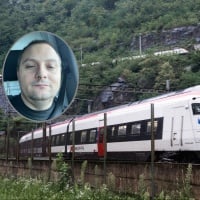 «Aiutatemi a trovare la mia borsa, salvate il mio Natale»