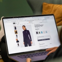 Una tassa sui resi dello shopping online: la proposta che fa discutere