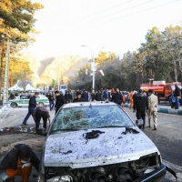 Bombe piazzate in un'auto e in un bidone della spazzatura