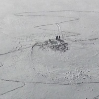 «Gli scialpinisti hanno scavato una buca per proteggersi dal freddo»