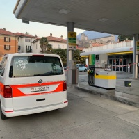 Mazzate in testa e una pozza di sangue: «È stato un eccesso di legittima difesa»
