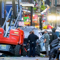 Pickup sulla folla a New Orleans: almeno 10 morti. L'Fbi indaga per terrorismo