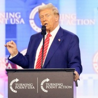Trump non esclude l'uso della forza militare per Panama e Groenlandia